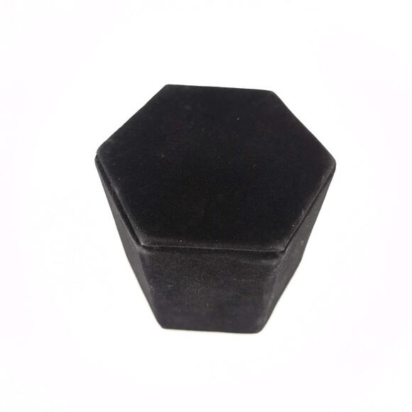 Black Velvet Hexagon Jewelry Display Ring Earrings Pendant Necklace Riser  - GUC - Picture 3 of 12